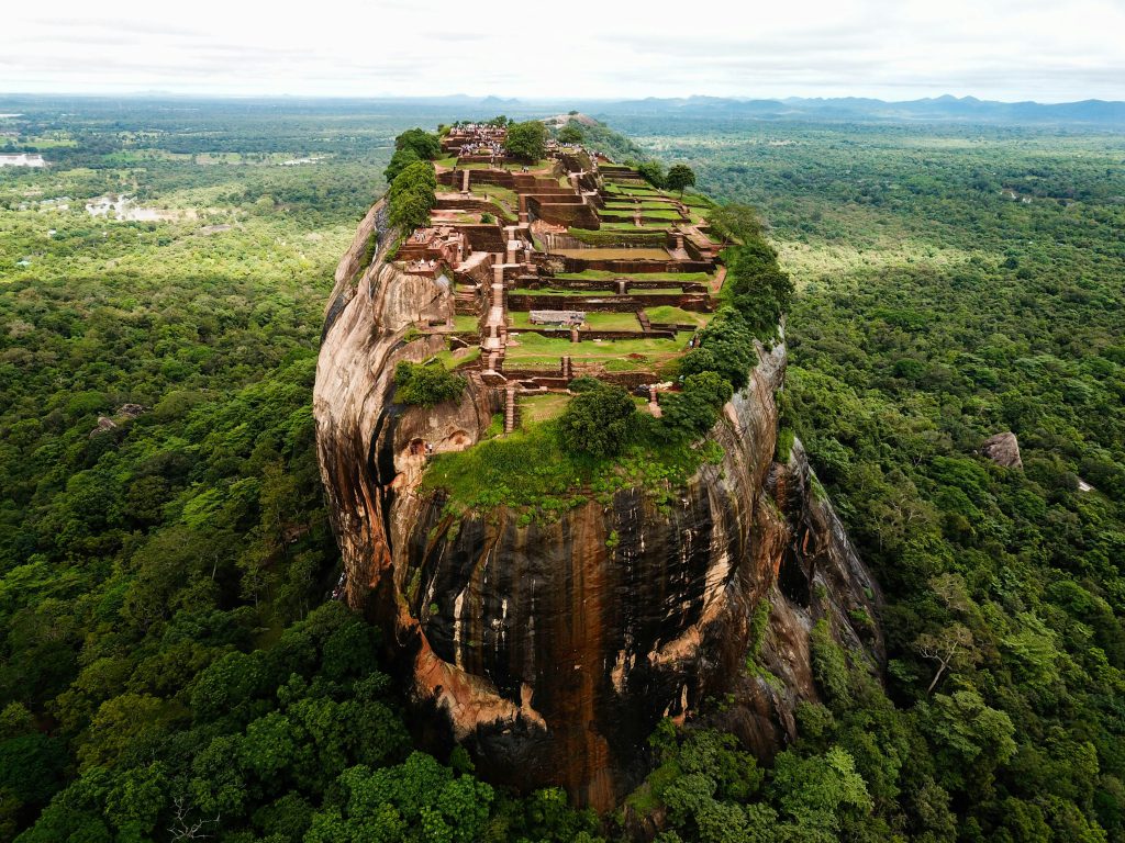 DAY TOUR DAMBULLA & SIGIRIYA ROCK